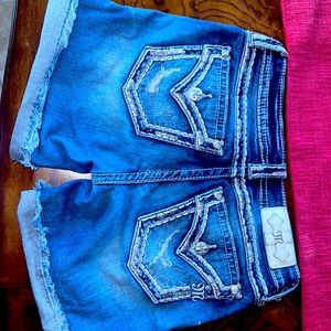 Like new … MISS ME JEAN SHORTS❤️